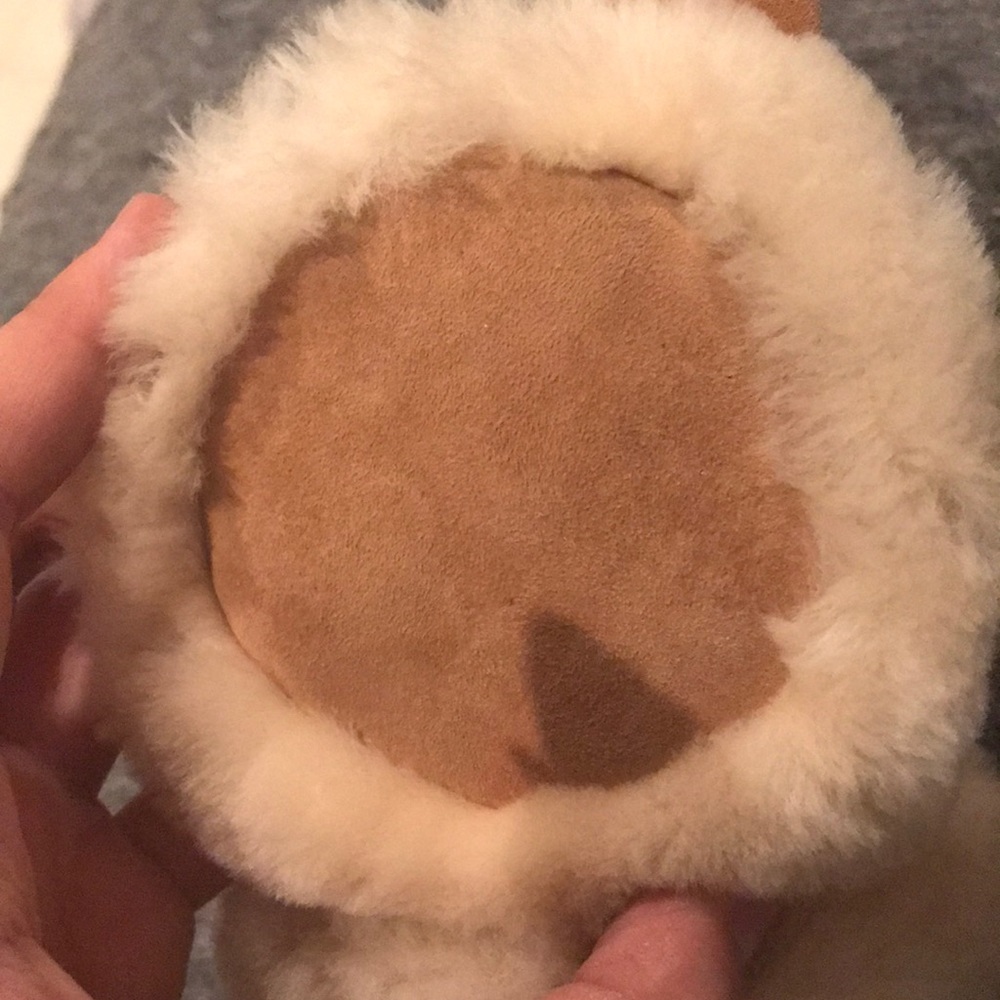 Ugg Earmuffs - image 6